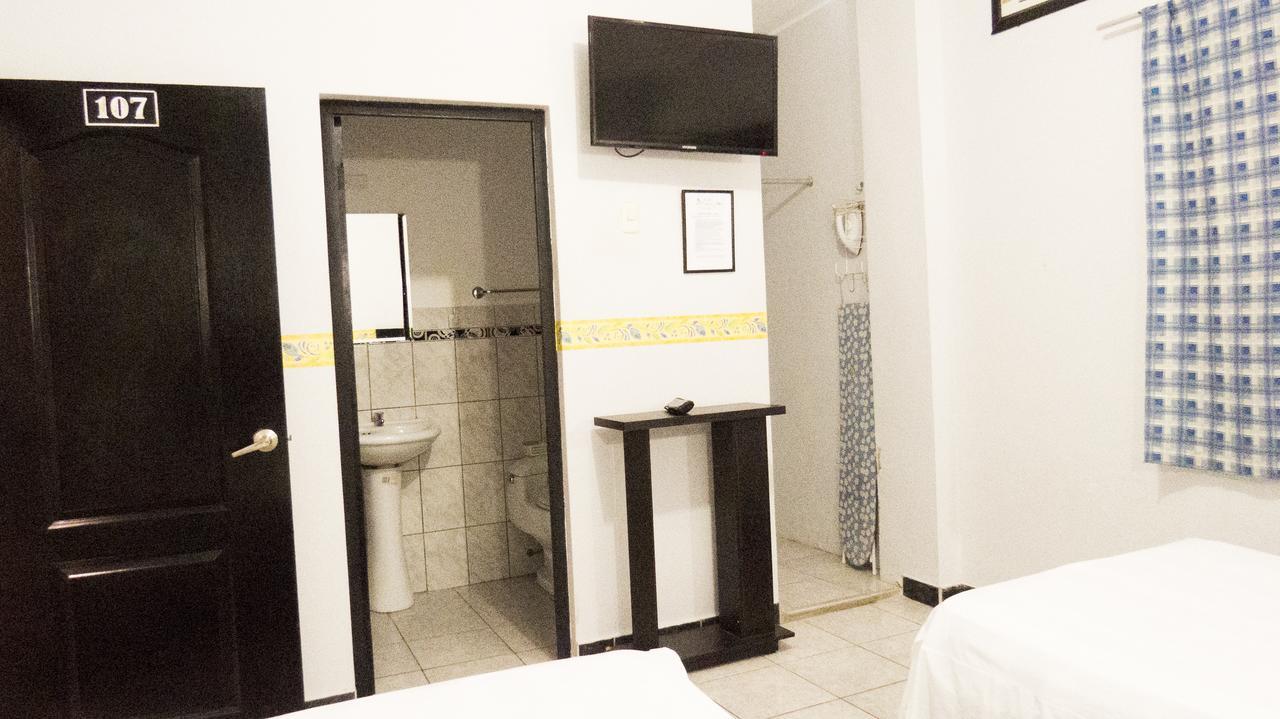 Jer'S Hostal Tumbes Dış mekan fotoğraf