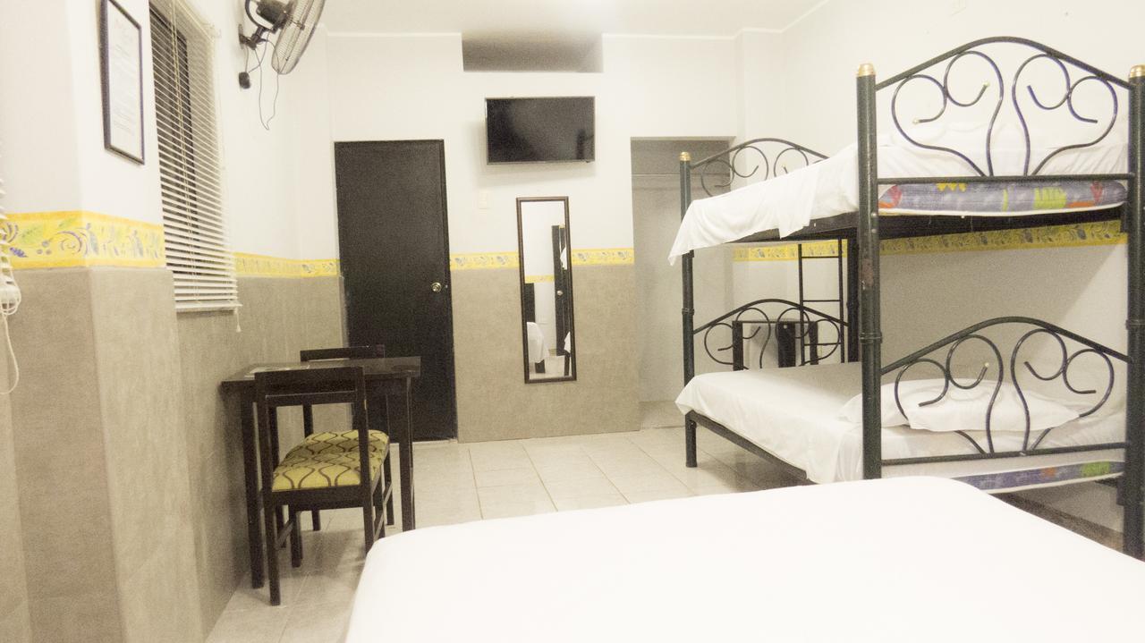 Jer'S Hostal Tumbes Dış mekan fotoğraf