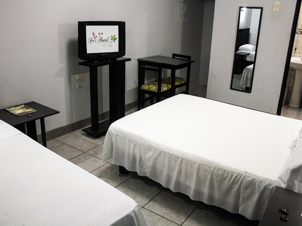 Jer'S Hostal Tumbes Dış mekan fotoğraf