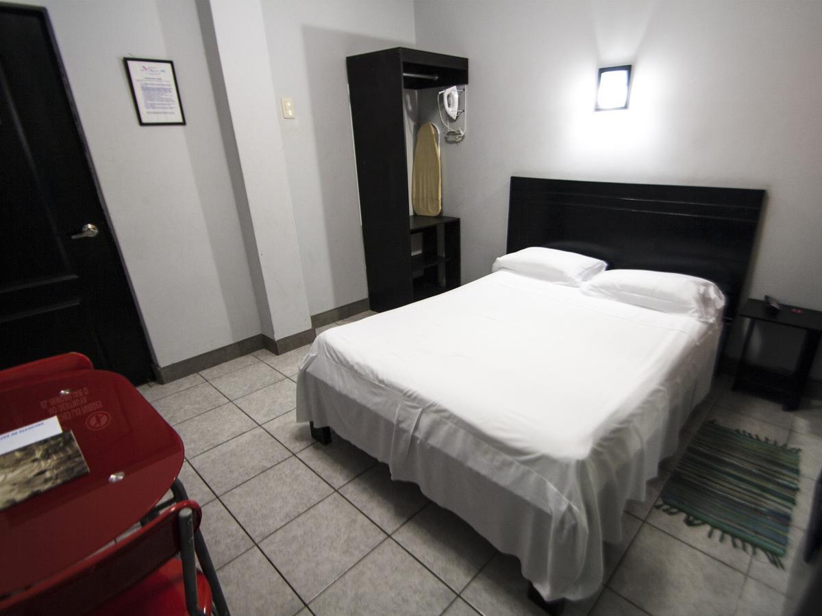 Jer'S Hostal Tumbes Dış mekan fotoğraf