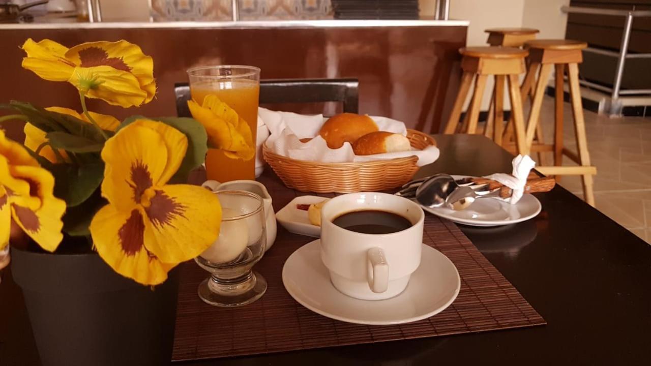 Jer'S Hostal Tumbes Dış mekan fotoğraf