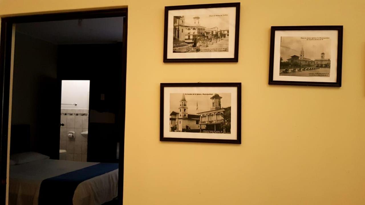 Jer'S Hostal Tumbes Dış mekan fotoğraf